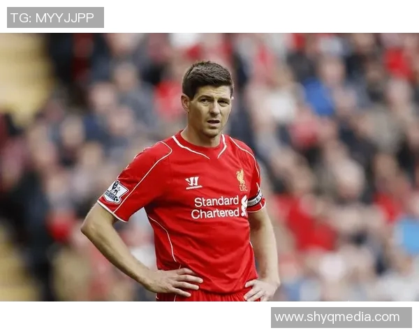 通过图片线索揭示足球明星的独特魅力与风采挑战你的足球知识与观察力