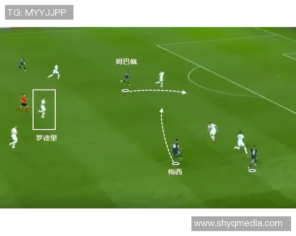 被恶犯的足球明星背后的故事与启示:从荣耀到困境的心路历程 被恶犯的足球明星背后的故事与启示:从荣耀到困境的心路历程